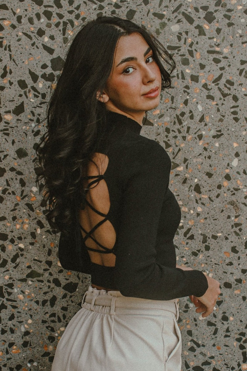 Love Me Top Black